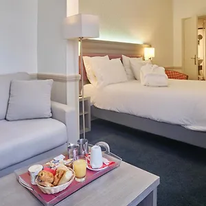 Poussin Hotel Paris